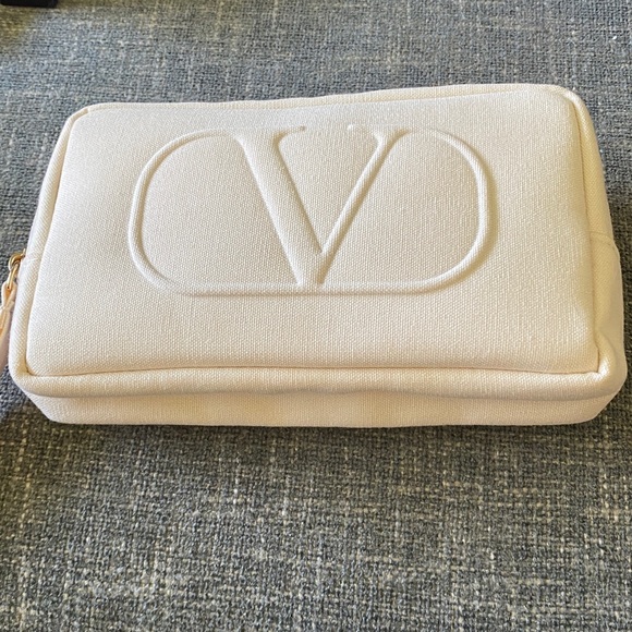 Valentino Small Ivory Pouch & Born In Roma Mini - Picture 8 of 9